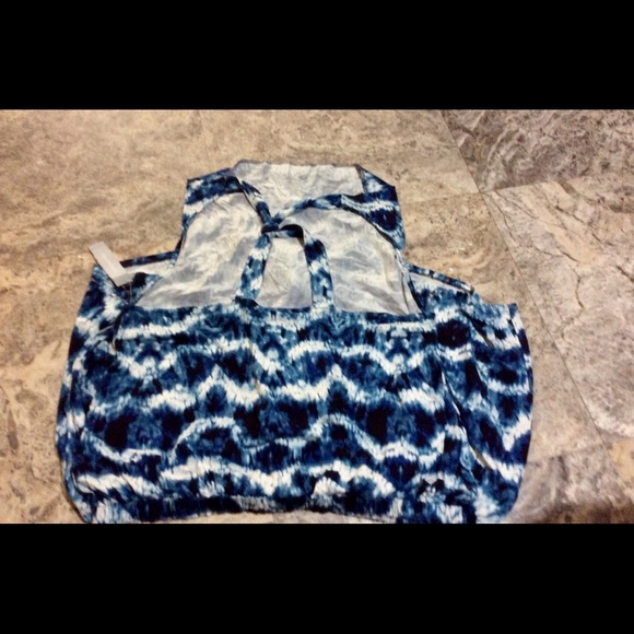 Harper & Liv Blue & White Romper 2X - Picture 3 of 3